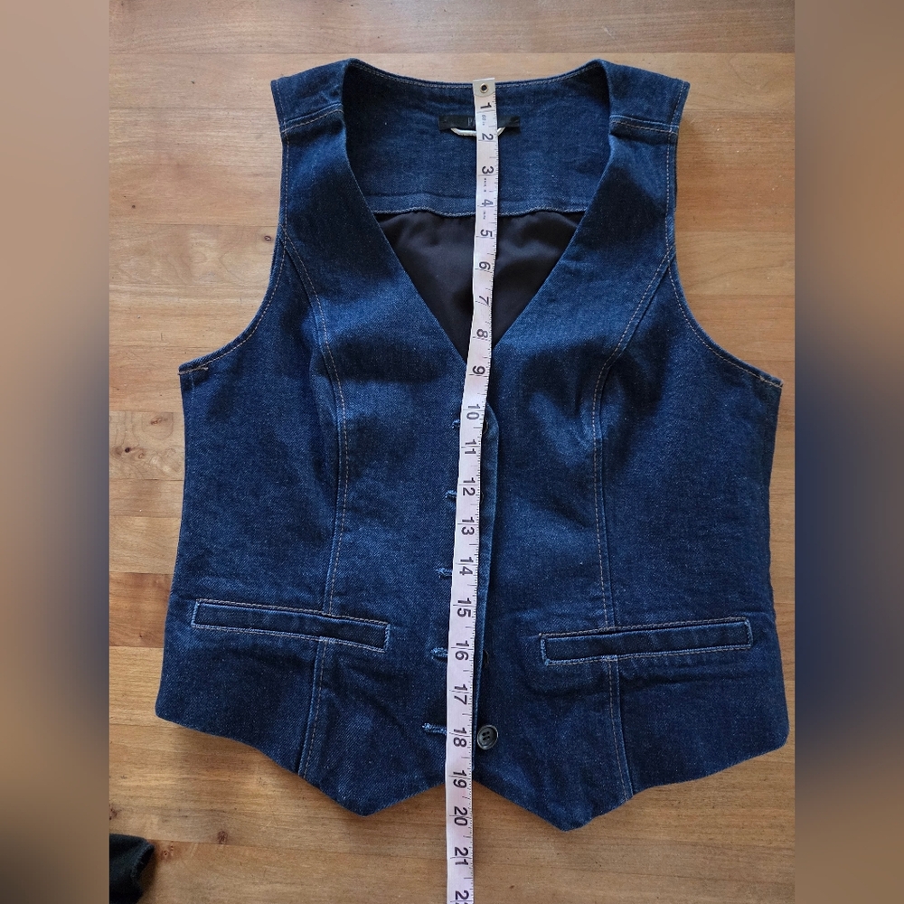 Paige Antonella Dark Wash Fitted Vest Size 4 NWOT. ($209 Retail) - Picture 8 of 13